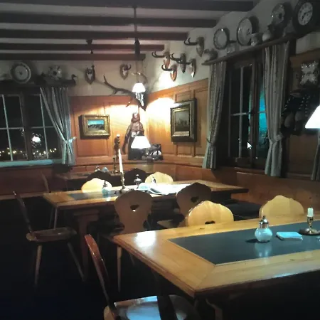 Alte Post Mit Geschichte Und Restaurant *