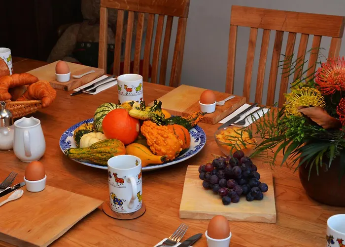 Alte Post Mit Geschichte Und Restaurant Tavanasa