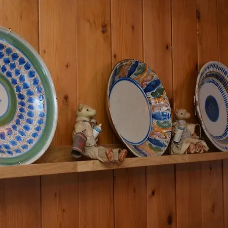 Alte Post Mit Geschichte Und Restaurant Tavanasa